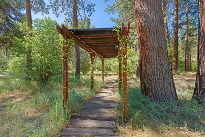 69960 Camp Polk Road, Sisters, OR 97759 - Photo 42