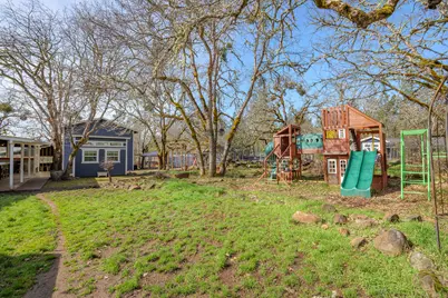 342 Appaloosa Lane, Grants Pass, OR 97526 - Photo 8