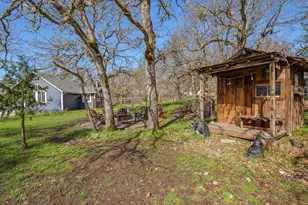 342 Appaloosa Ln, Grants Pass, OR 97526 - Photo 46