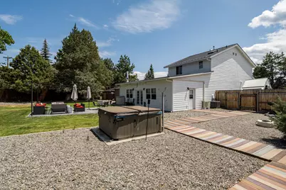 61585 E Lake Drive, Bend, OR 97702 - Photo 42