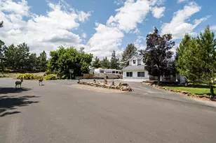61585 E Lake Dr, Bend, OR 97702 - Photo 50