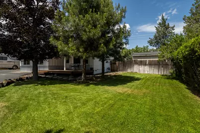 61585 E Lake Drive, Bend, OR 97702 - Photo 48