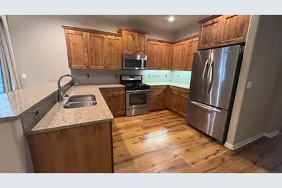 2380 NW Debron, Bend, OR 97703 - Photo 8