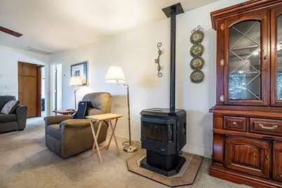 273 Theo Drive, Talent, OR 97540 - Photo 16