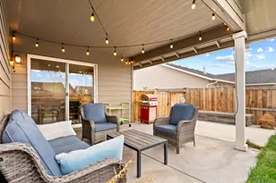 1797 NE 4th St, Redmond, OR 97756 - Photo 40