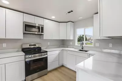 8835 Williams Highway, Grants Pass, OR 97527 - Photo 8