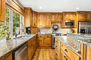 18189 Oregon Loop, Sunriver, OR 97707 - Photo 4