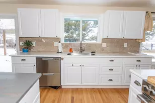 521 Old Midland Rd, Midland, OR 97634 - Photo 18