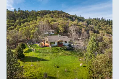 160 Wallace Lane, Grants Pass, OR 97527 - Photo 4