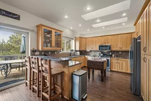 57731 Wallowa Ln, Sunriver, OR 97707 - Photo 16