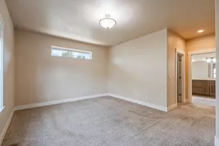 7303 Southeast Madison Ave, Prineville, OR 97754 - Photo 16