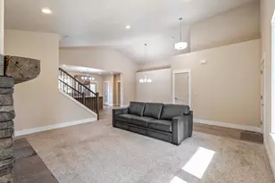 7303 Southeast Madison Ave, Prineville, OR 97754 - Photo 6