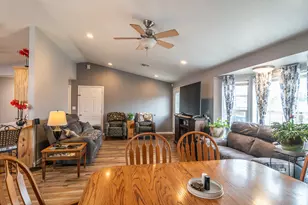 380 SE Sunnyside Dr, Winston, OR 97496 - Photo 6