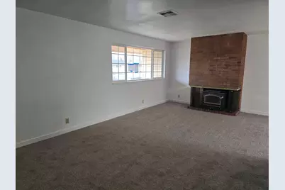 10631 Kincheloe Avenue, Klamath Falls, OR 97603 - Photo 2