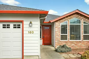 160 Meadow View Dr, Phoenix, OR 97535 - Photo 2