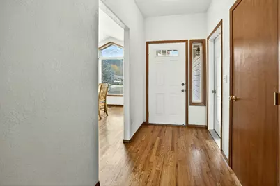 160 Meadow View Drive, Phoenix, OR 97535 - Photo 4