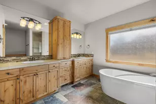 10103 Juniper Glen Cir, Redmond, OR 97756 - Photo 20