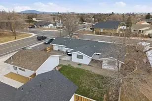 1915 SW 23rd St, Redmond, OR 97756 - Photo 6