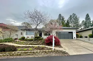 2446 Heritage Way, Medford, OR 97504 - Photo 56