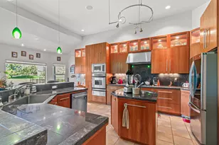 422 Robert Trent Jones Blvd, Eagle Point, OR 97524 - Photo 10