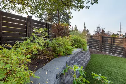 1885 NW Hartford Avenue, Bend, OR 97703 - Photo 26