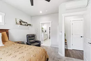 248 Christopher Way, Talent, OR 97540 - Photo 14
