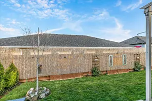 248 Christopher Way, Talent, OR 97540 - Photo 26
