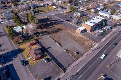 660 SW 4th Street, Madras, OR 97741 - Photo 6