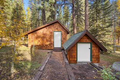 25601 SW Suttle-Sherman Road, Camp Sherman, OR 97730 - Photo 10