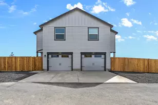 3382 NW 7th St, Redmond, OR 97756 - Photo 24