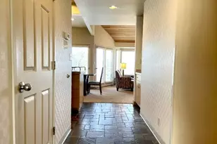 1978 Redtail Hawk Dr, Redmond, OR 97756 - Photo 2