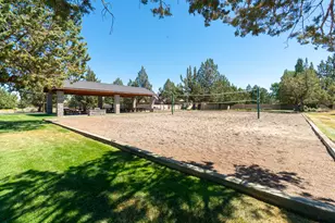 1978 Redtail Hawk Dr, Redmond, OR 97756 - Photo 46