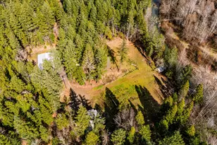 9439 Holland Loop Rd, Cave Junction, OR 97523 - Photo 10