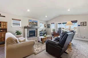 1291 NW Willow Parkway Rd, Madras, OR 97741 - Photo 12