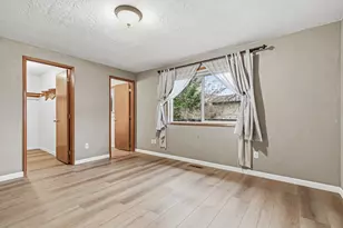 1813 Cascadia Cir, Medford, OR 97504 - Photo 30