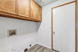 1813 Cascadia Cir, Medford, OR 97504 - Photo 38