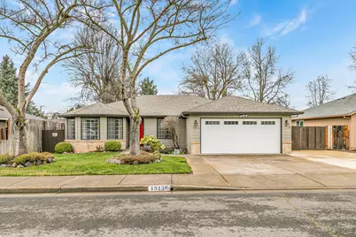 1813 Cascadia Circle, Medford, OR 97504 - Photo 2