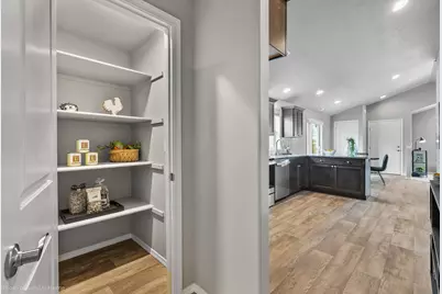 2825 NW Sterling Drive #288, Redmond, OR 97756 - Photo 10