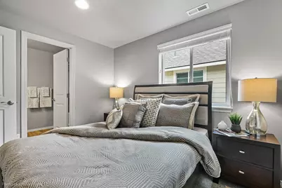 2825 NW Sterling Drive #288, Redmond, OR 97756 - Photo 8