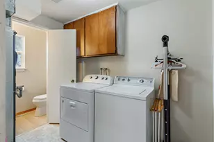 381 Glenn St, Ashland, OR 97520 - Photo 16