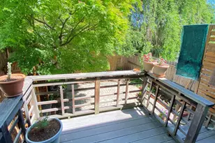 381 Glenn St, Ashland, OR 97520 - Photo 2