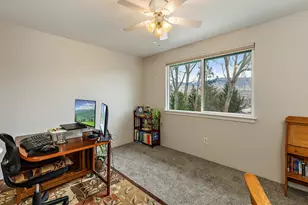 381 Glenn St, Ashland, OR 97520 - Photo 16