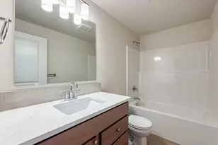 2830 NW Sterling Dr, Redmond, OR 97756 - Photo 10