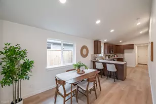 2830 NW Sterling Dr, Redmond, OR 97756 - Photo 4