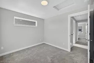 2684 NW 28th St, Redmond, OR 97756 - Photo 16