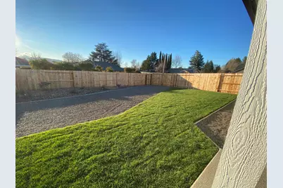 3360 Bryson Way, Medford, OR 97504 - Photo 22