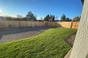 3360 Bryson Way, Medford, OR 97504 - Photo 22