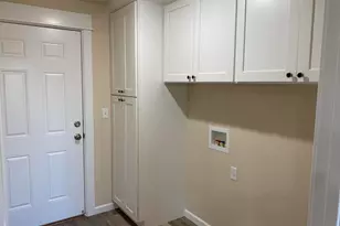 3360 Bryson Way, Medford, OR 97504 - Photo 8
