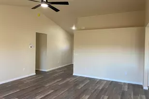 3360 Bryson Way, Medford, OR 97504 - Photo 10