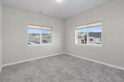 591 SW Cassidy Avenue, Madras, OR 97741 - Photo 14